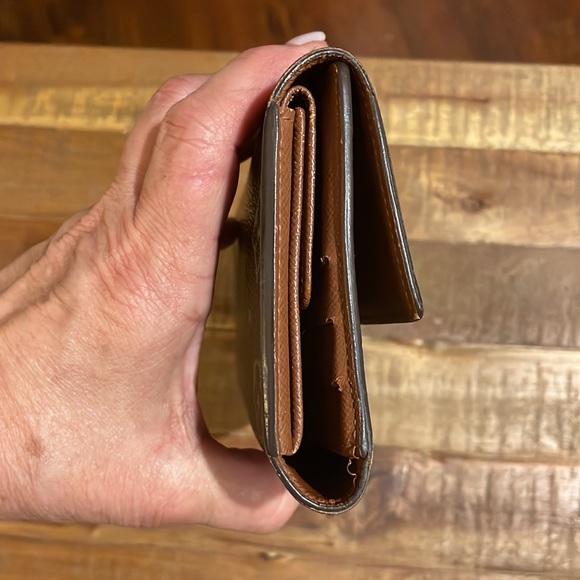 EUC Louis Vuitton Sarah International wallet - Picture 3 of 9